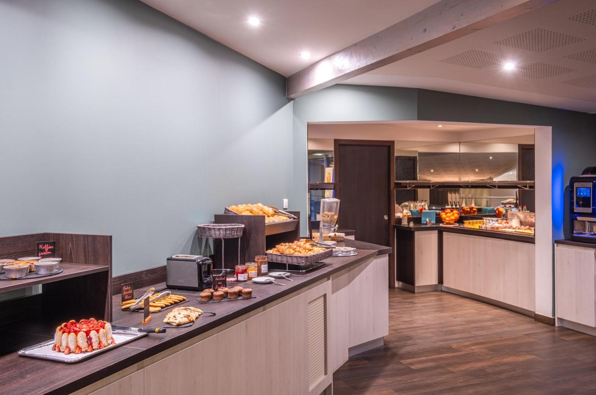 Charme Hotel, Montbeliard Sud מראה חיצוני תמונה