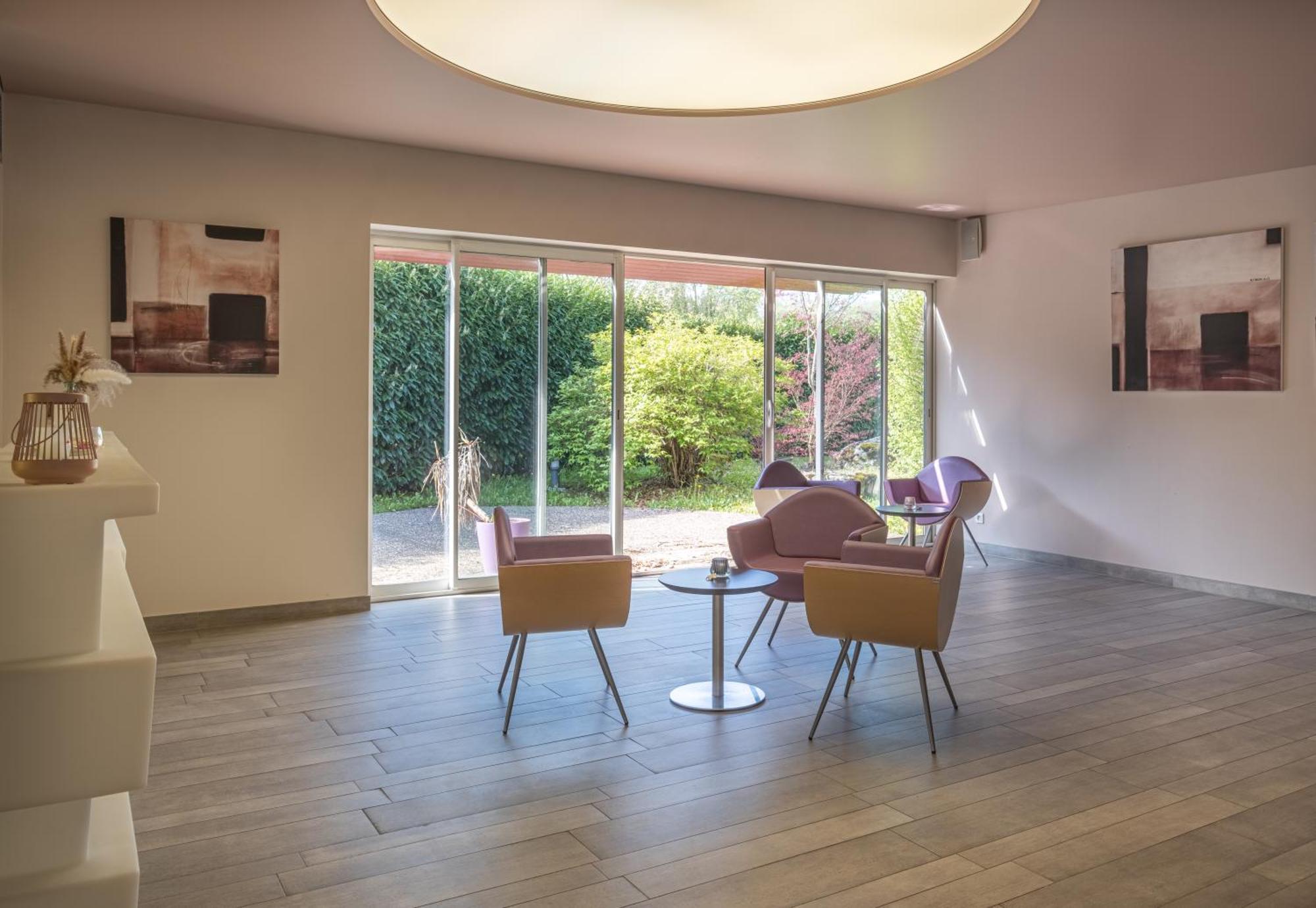 Charme Hotel, Montbeliard Sud מראה חיצוני תמונה