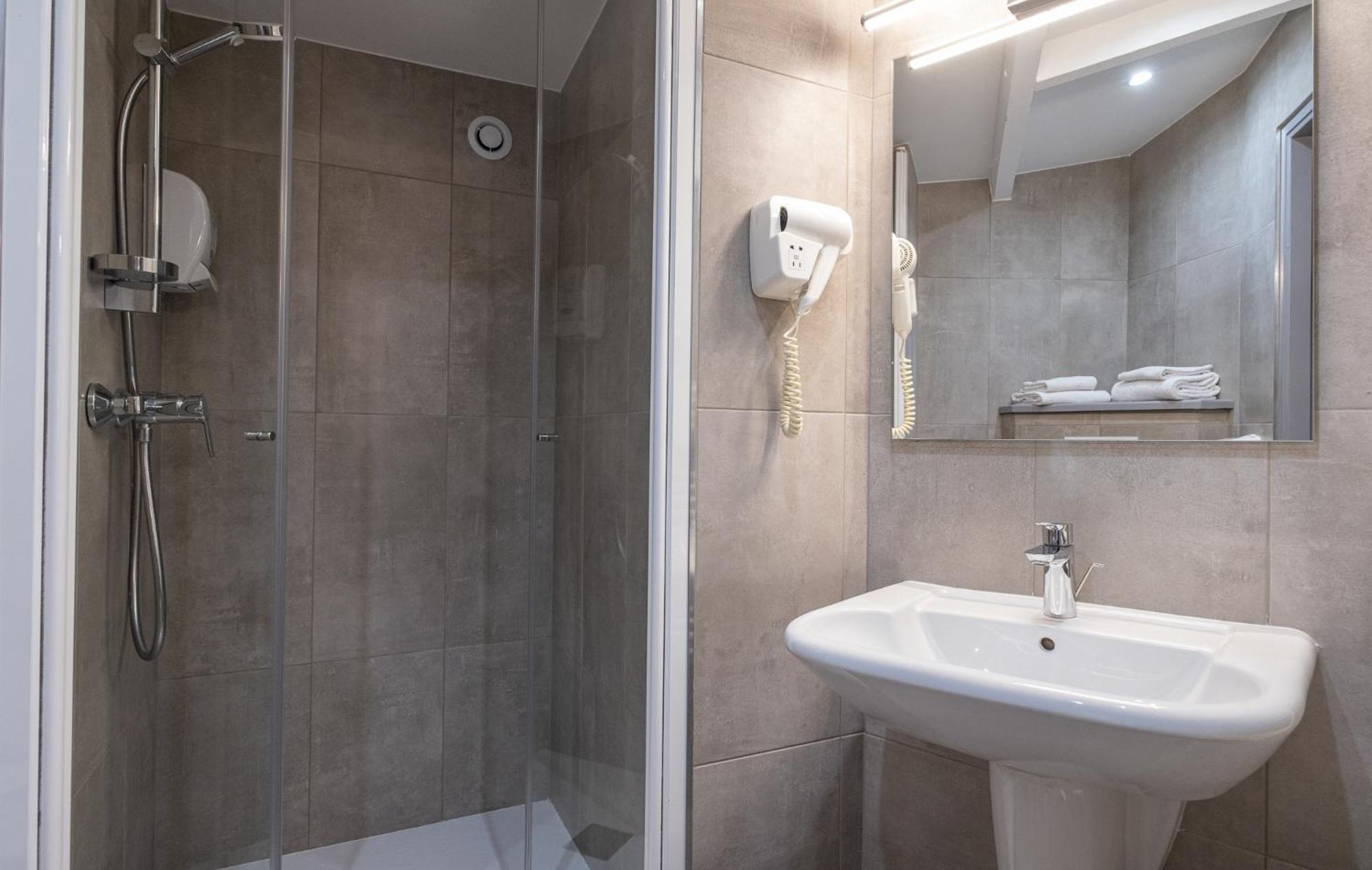 Charme Hotel, Montbeliard Sud מראה חיצוני תמונה